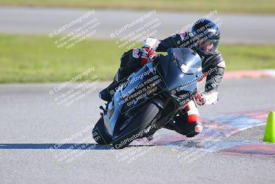 media/Jan-20-2023-Fastrack Riders (Fri) [[f2ad32aba3]]/Private/session 5 turn 13/